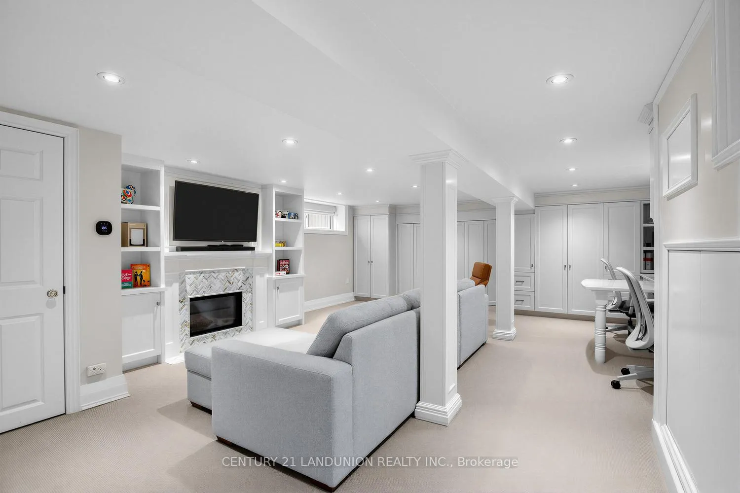 Photo 16 of 17 Otter Crescent, Toronto, Bedford Park-Nortown — HOMEH