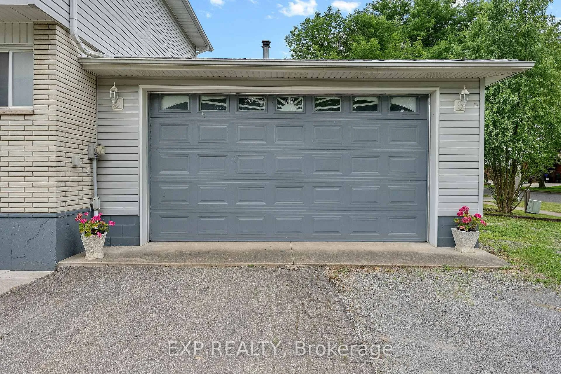 Photo 29 of 7161 Ailanthus Avenue, Niagara Falls, Arad/Fallsview — HOMEH