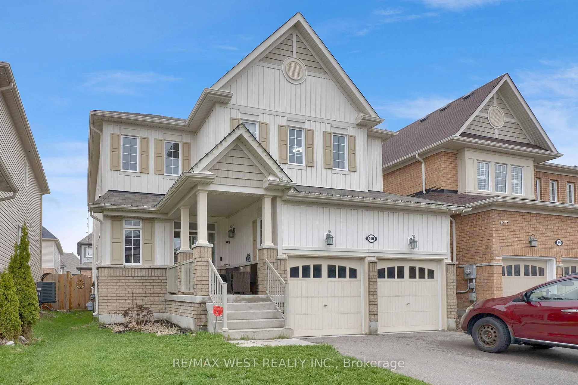 Photo 3 of 100 Bruce Cameron Drive, Clarington, Bowmanville — HOMEH