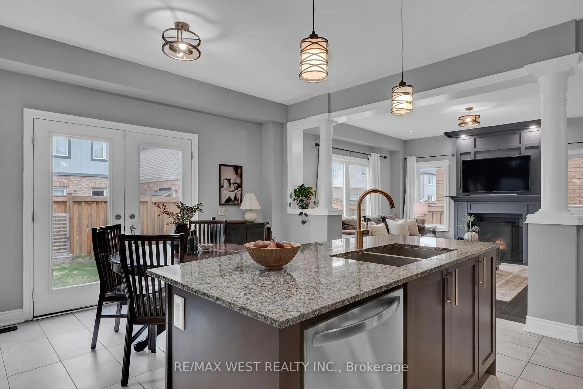 Photo 17 of 100 Bruce Cameron Drive, Clarington, Bowmanville — HOMEH