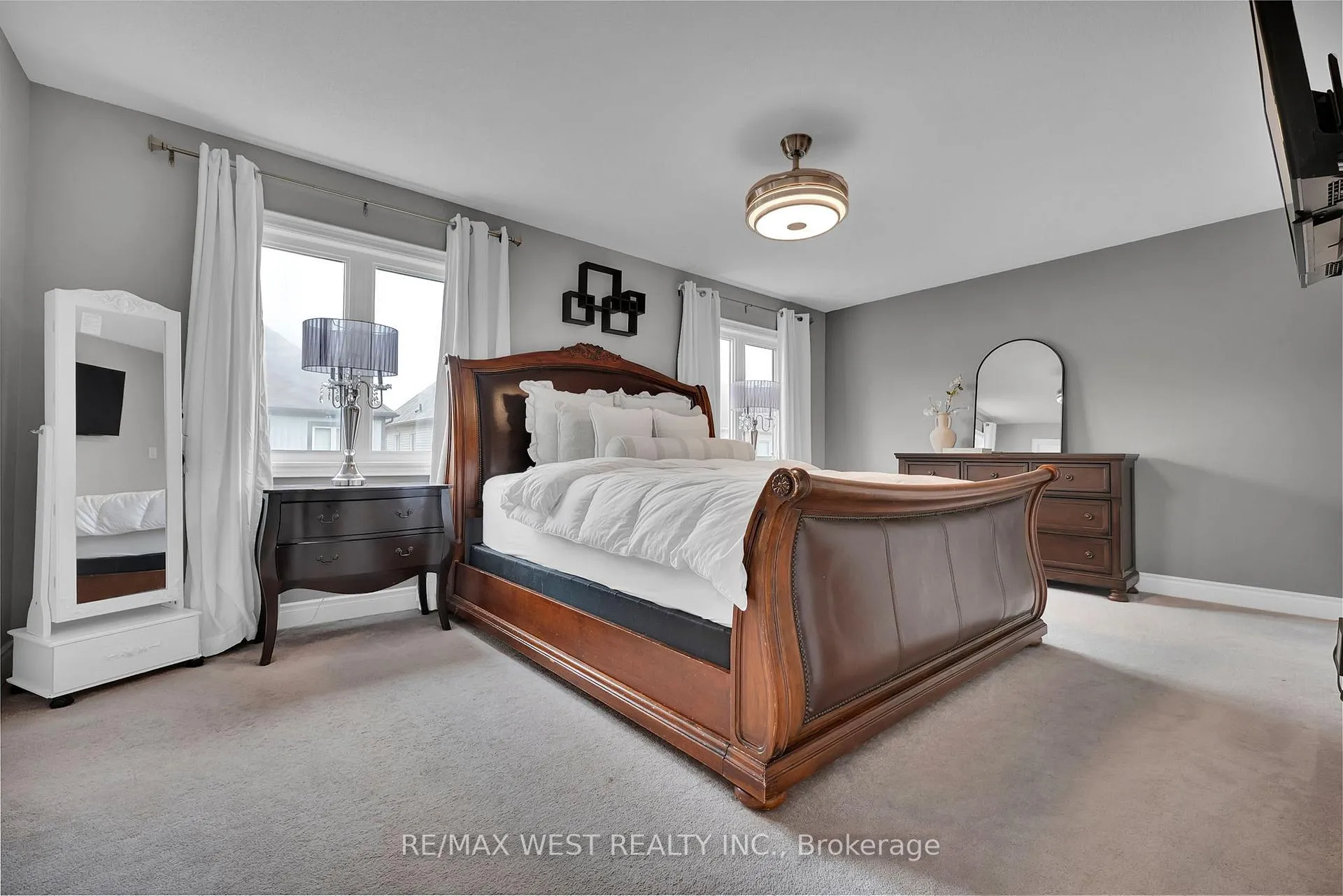 Photo 25 of 100 Bruce Cameron Drive, Clarington, Bowmanville — HOMEH