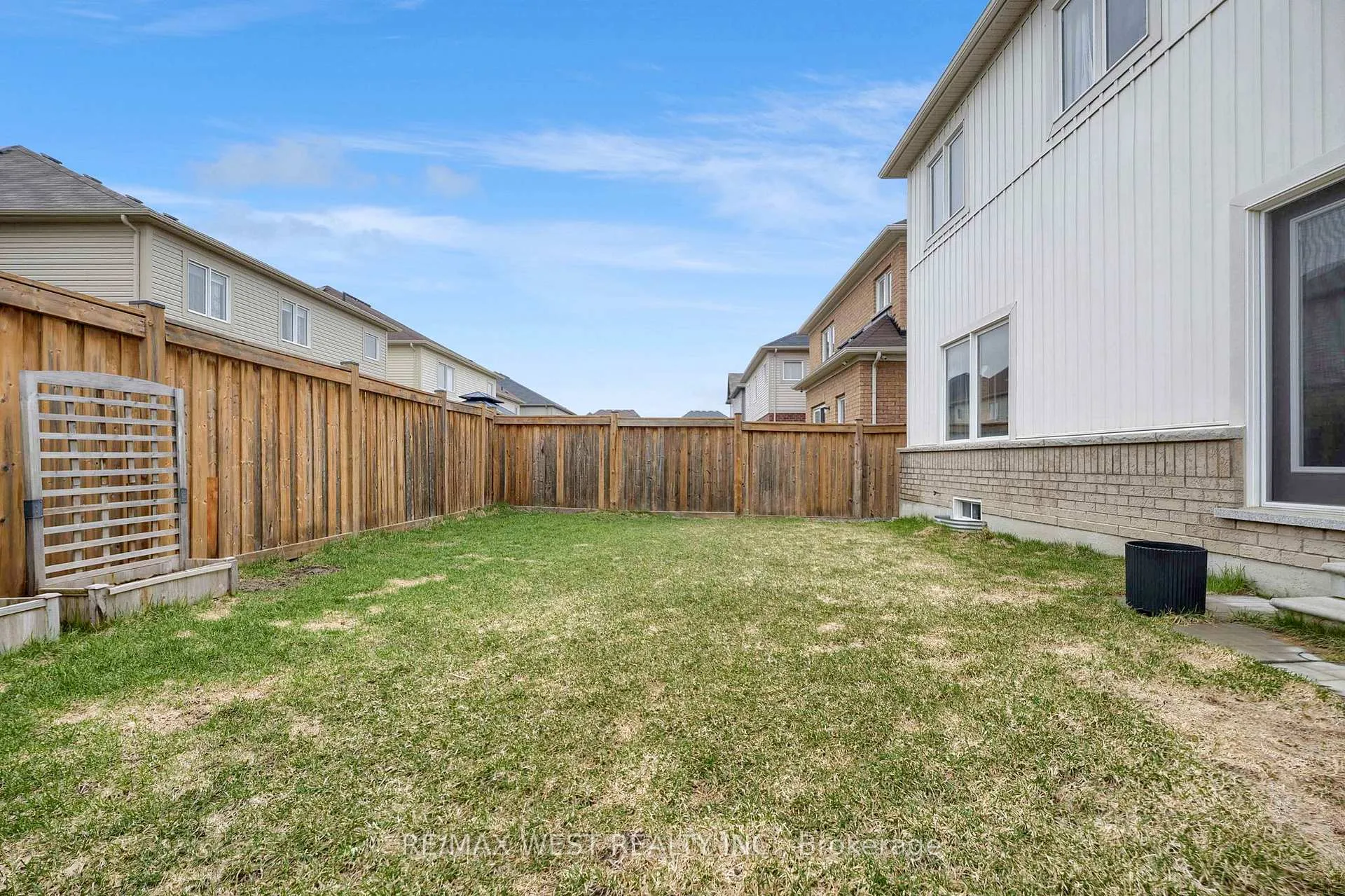 Photo 44 of 100 Bruce Cameron Drive, Clarington, Bowmanville — HOMEH