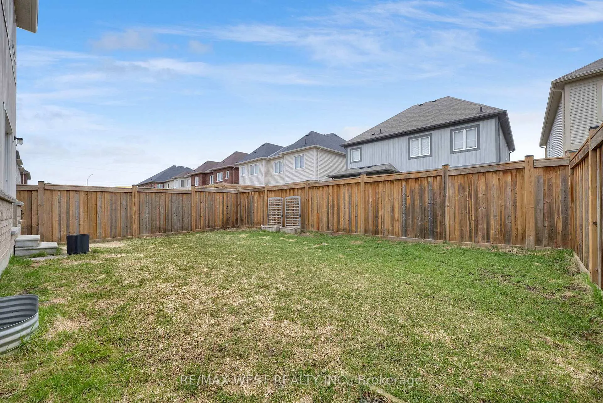 Photo 47 of 100 Bruce Cameron Drive, Clarington, Bowmanville — HOMEH