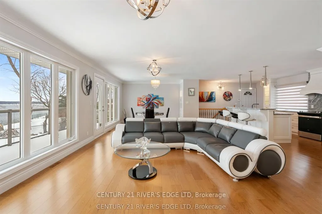 Photo 5 of 17 Hardy Crescent, Brockville — HOMEH