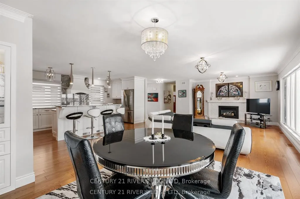Photo 9 of 17 Hardy Crescent, Brockville — HOMEH