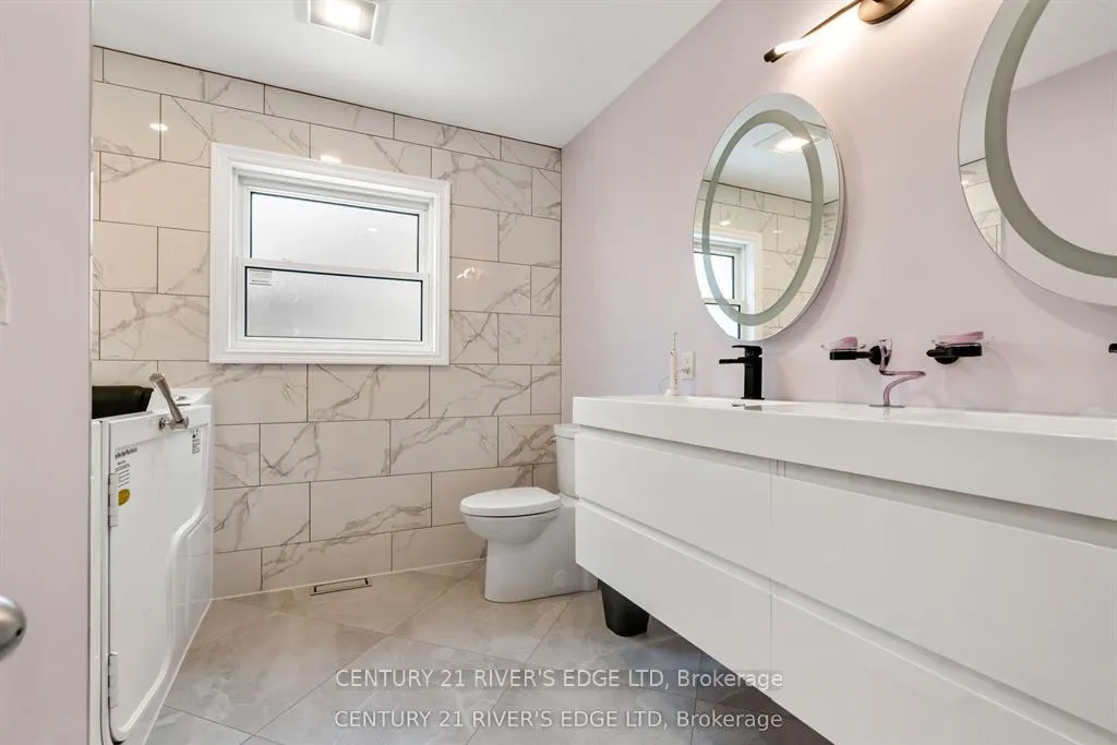 Photo 16 of 17 Hardy Crescent, Brockville — HOMEH