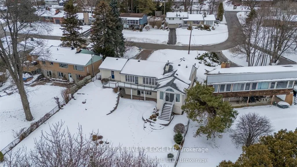 Photo 33 of 17 Hardy Crescent, Brockville — HOMEH