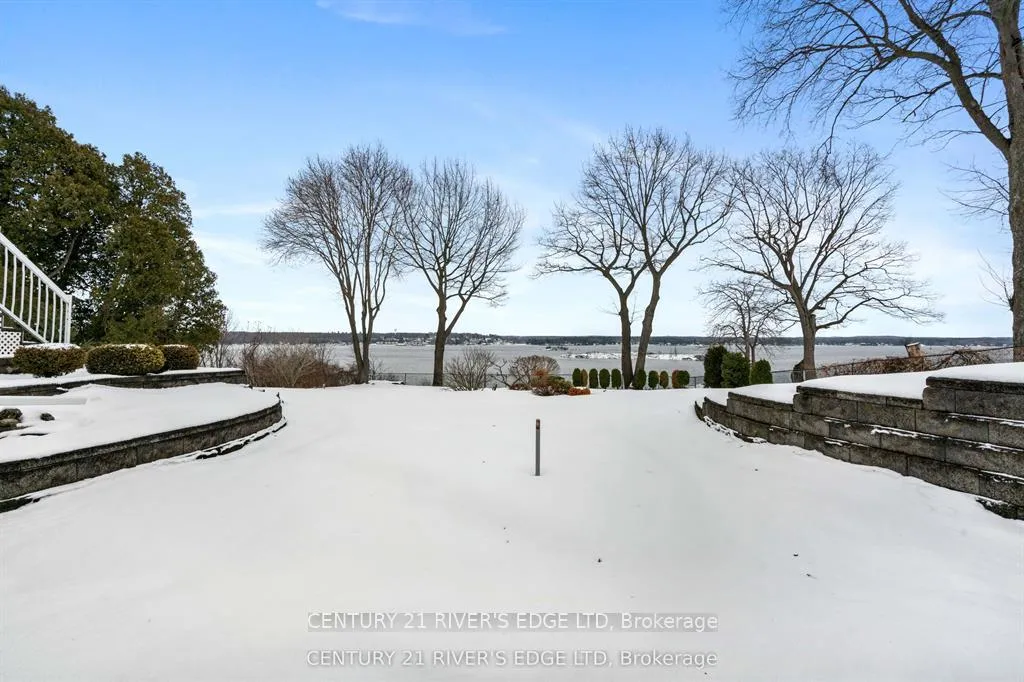 Photo 40 of 17 Hardy Crescent, Brockville — HOMEH