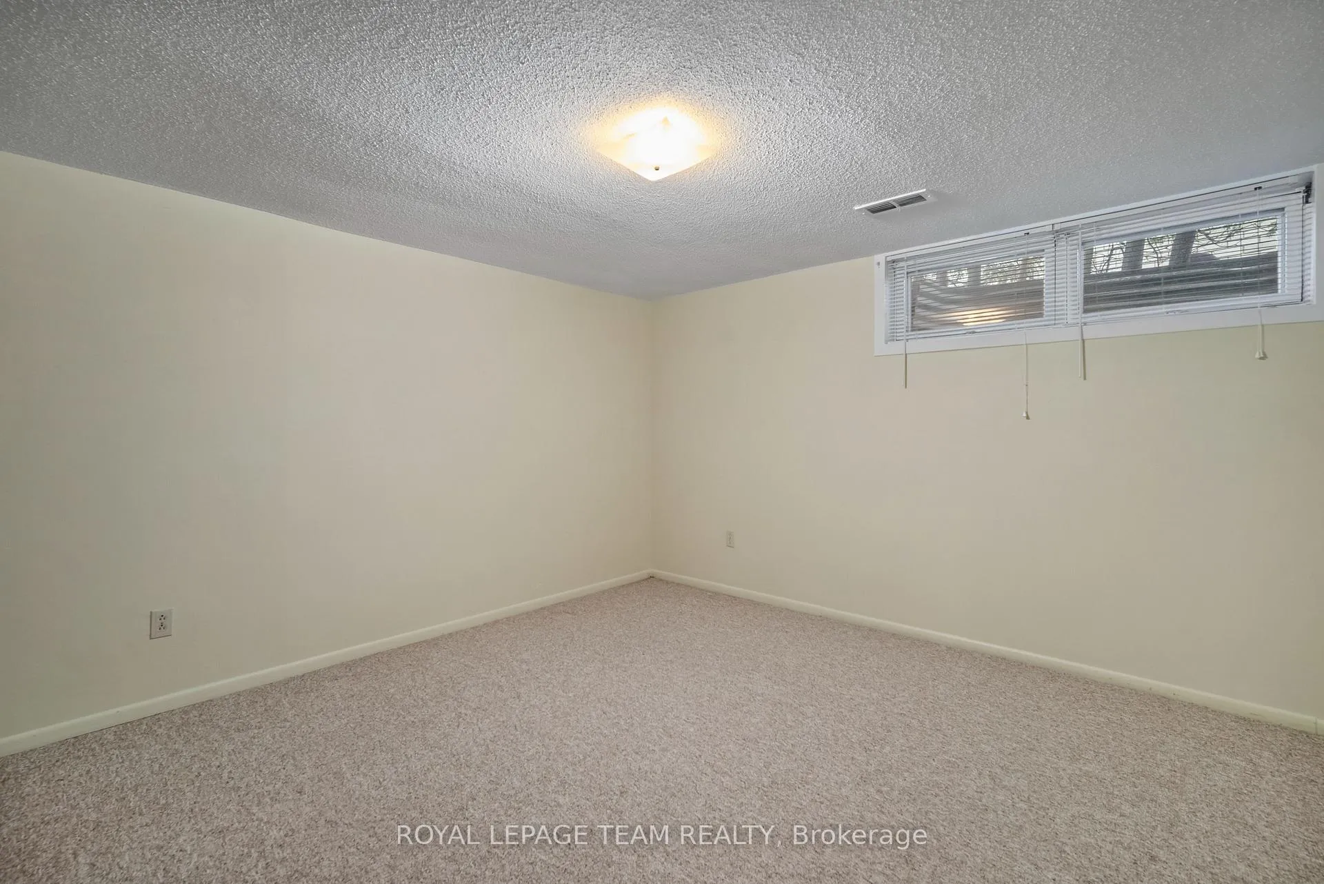 Photo 25 of 45 Welkin Crescent, Ottawa, Borden Farm/Stewart Farm/Carleton Heights/Parkwood Hills — HOMEH