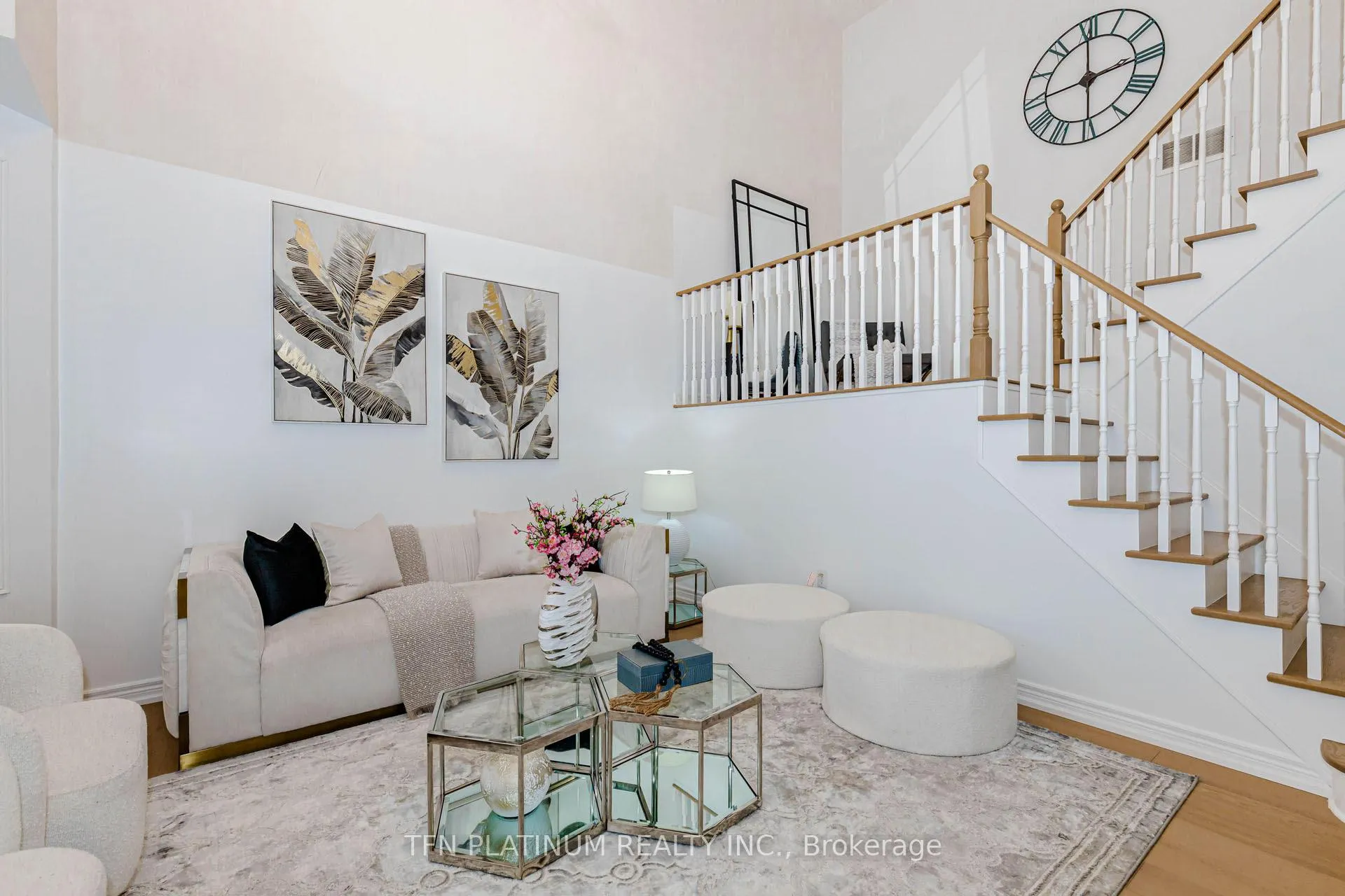 Photo 12 of 28 Banks Drive, Brampton, Vales of Castlemore — HOMEH