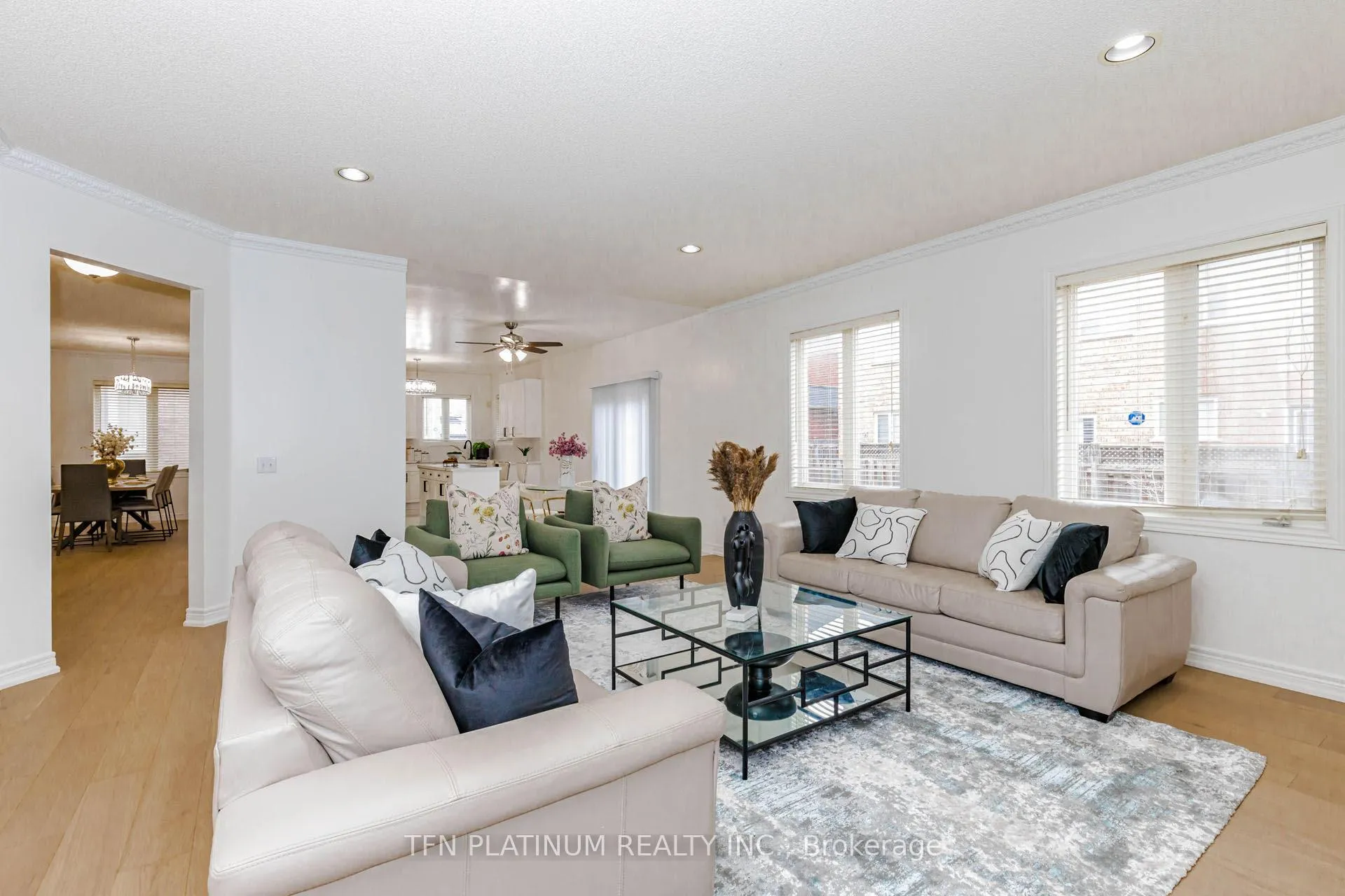 Photo 22 of 28 Banks Drive, Brampton, Vales of Castlemore — HOMEH