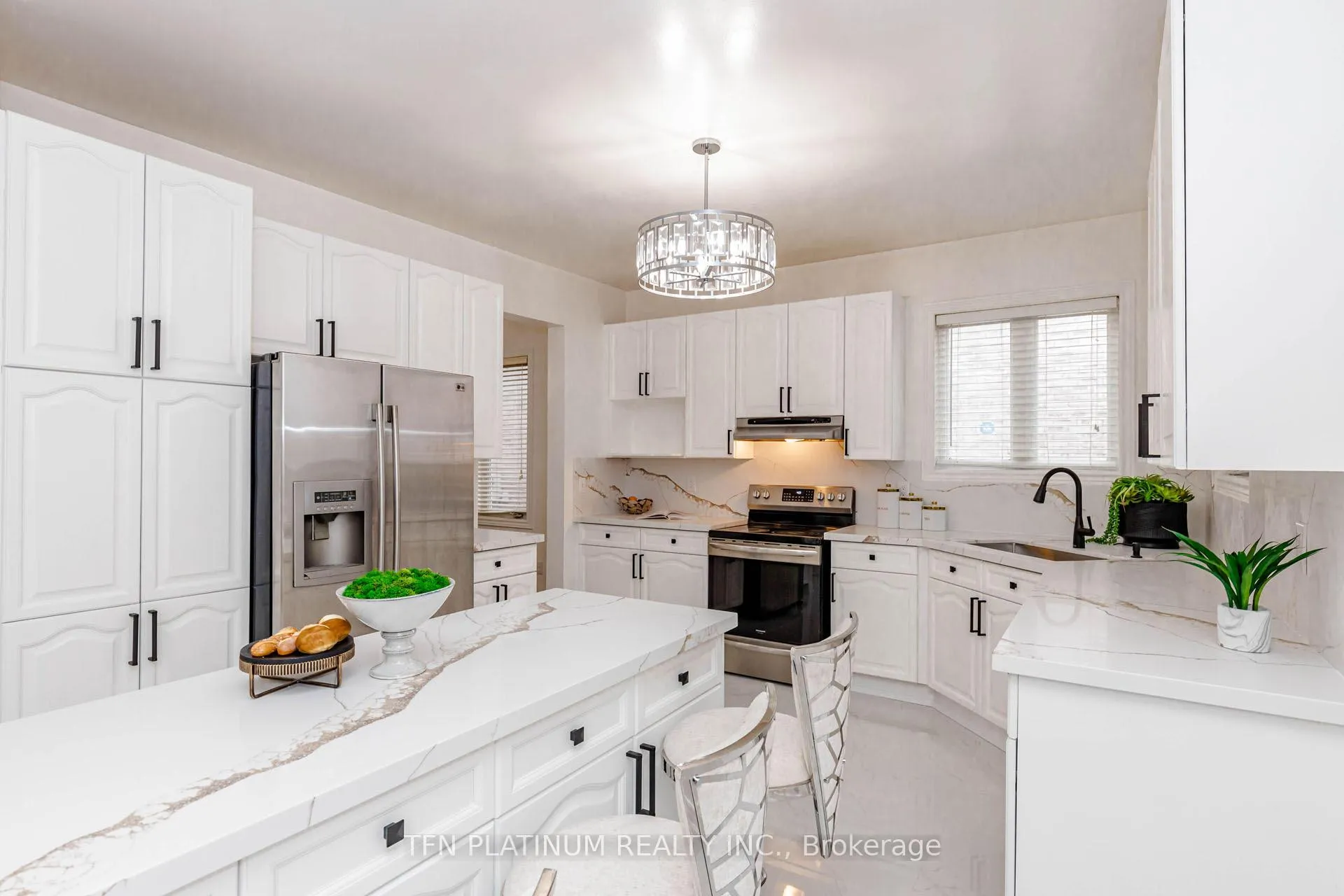 Photo 28 of 28 Banks Drive, Brampton, Vales of Castlemore — HOMEH