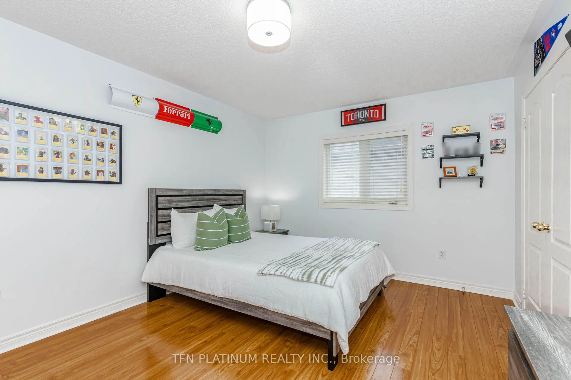 Photo 37 of 28 Banks Drive, Brampton, Vales of Castlemore — HOMEH