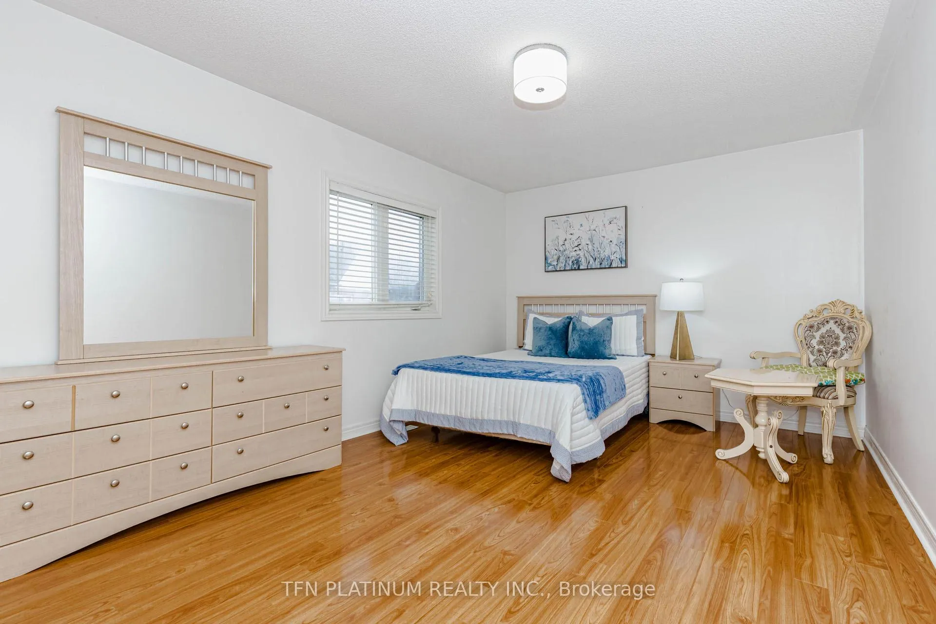 Photo 38 of 28 Banks Drive, Brampton, Vales of Castlemore — HOMEH