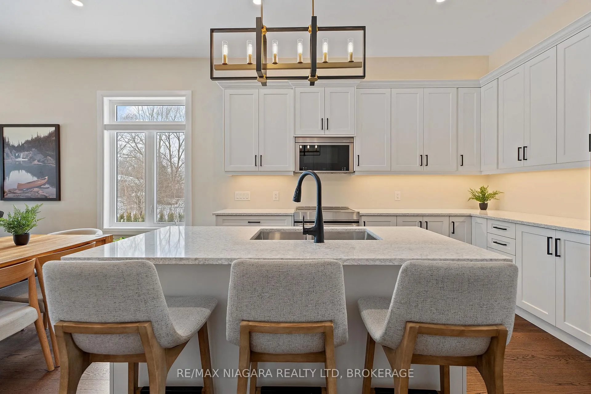 Photo 9 of 3359 Willguard Court, Niagara Falls, Chippawa — HOMEH