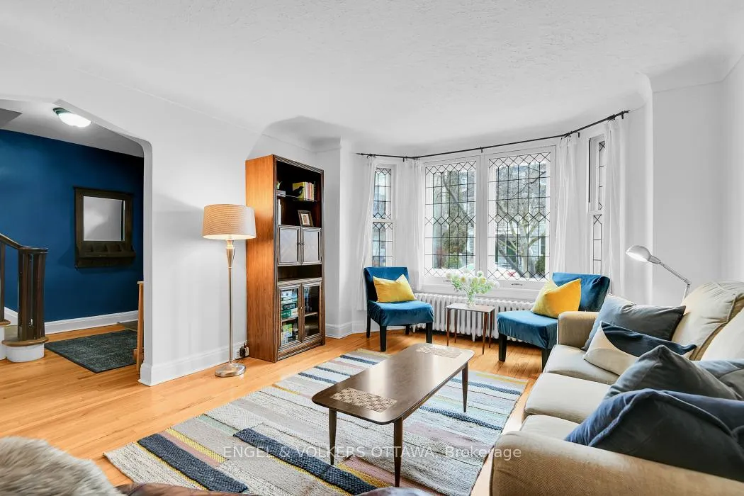 Photo 3 of 421 Chapel Street, Ottawa, Sandy Hill — HOMEH
