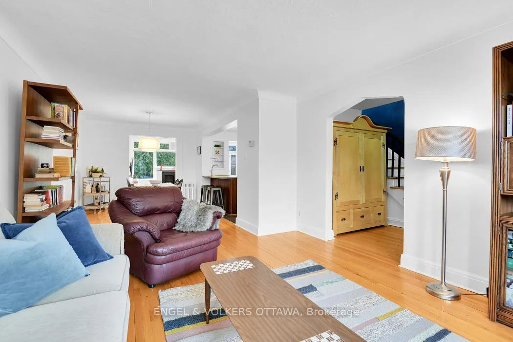 Photo 4 of 421 Chapel Street, Ottawa, Sandy Hill — HOMEH