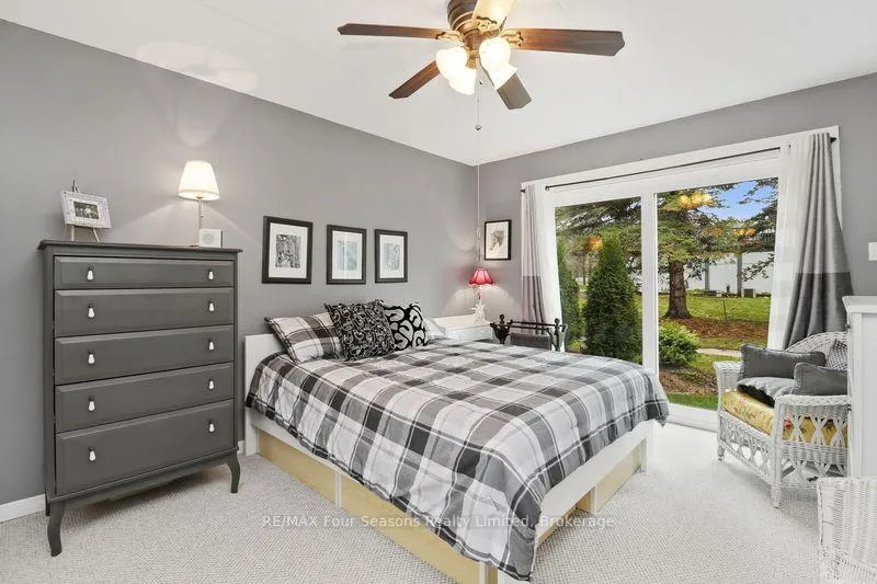 Photo 19 of 810 Suncrest Circle, Collingwood — HOMEH