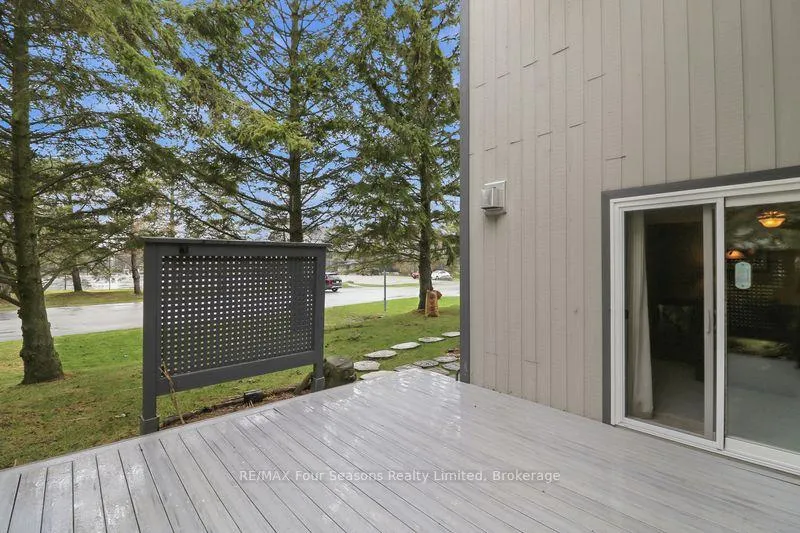Photo 24 of 810 Suncrest Circle, Collingwood — HOMEH