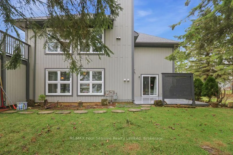 Photo 28 of 810 Suncrest Circle, Collingwood — HOMEH
