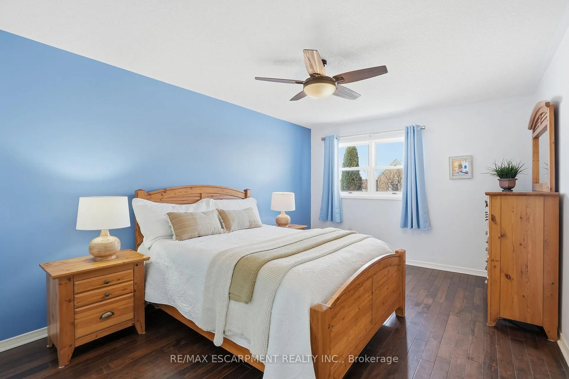 Photo 19 of 73 Riley Street, Hamilton, Waterdown — HOMEH