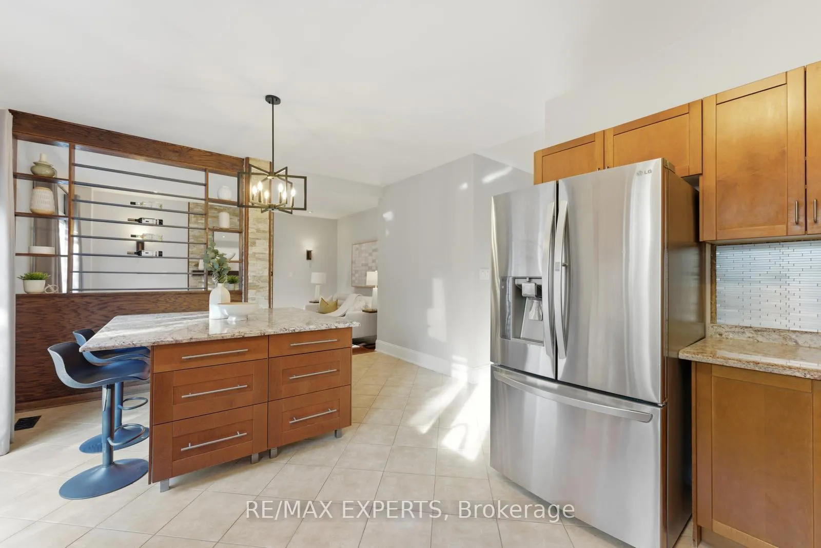 Photo 13 of 219 Regency View Heights, Vaughan, Rural Vaughan — HOMEH
