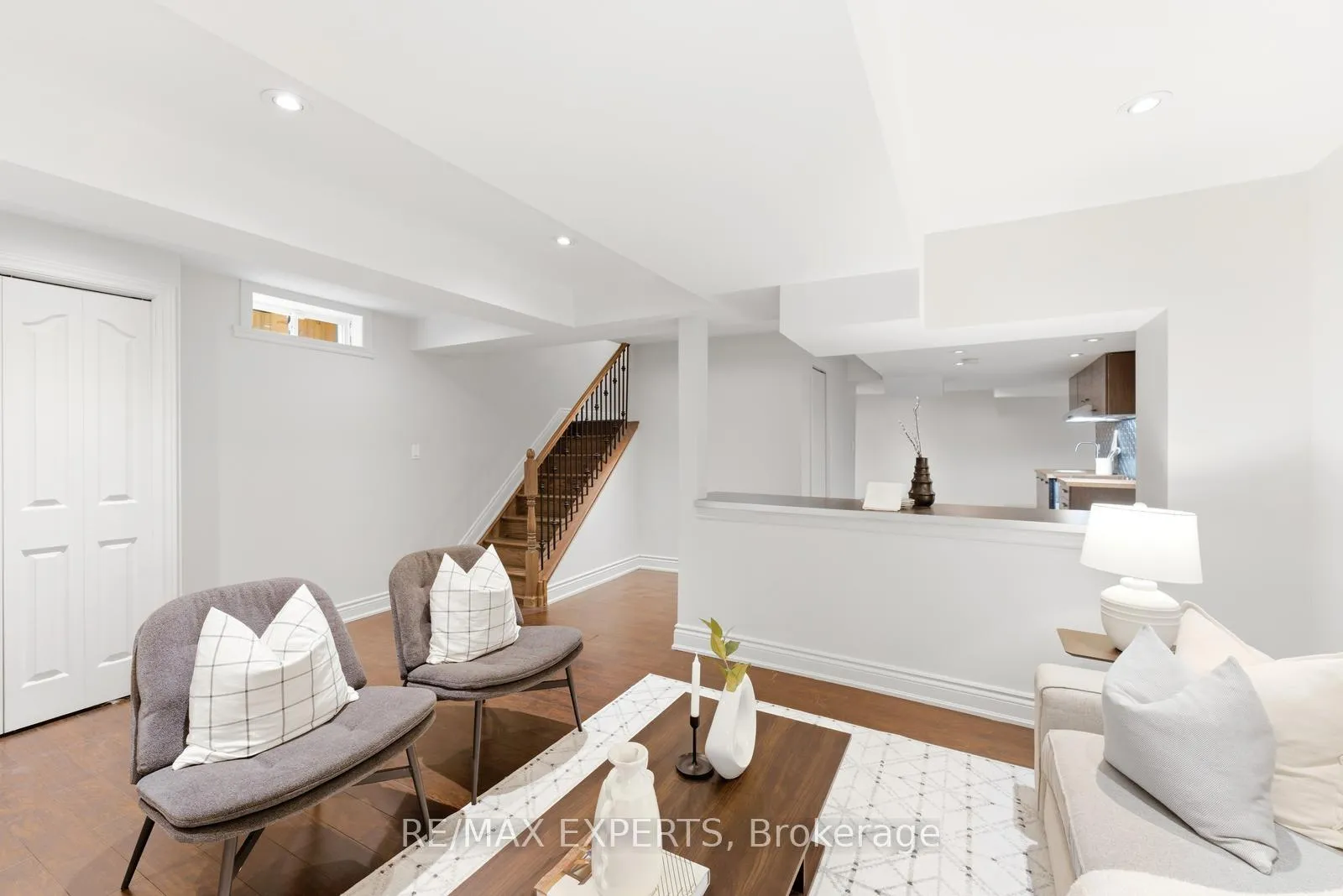 Photo 37 of 219 Regency View Heights, Vaughan, Rural Vaughan — HOMEH