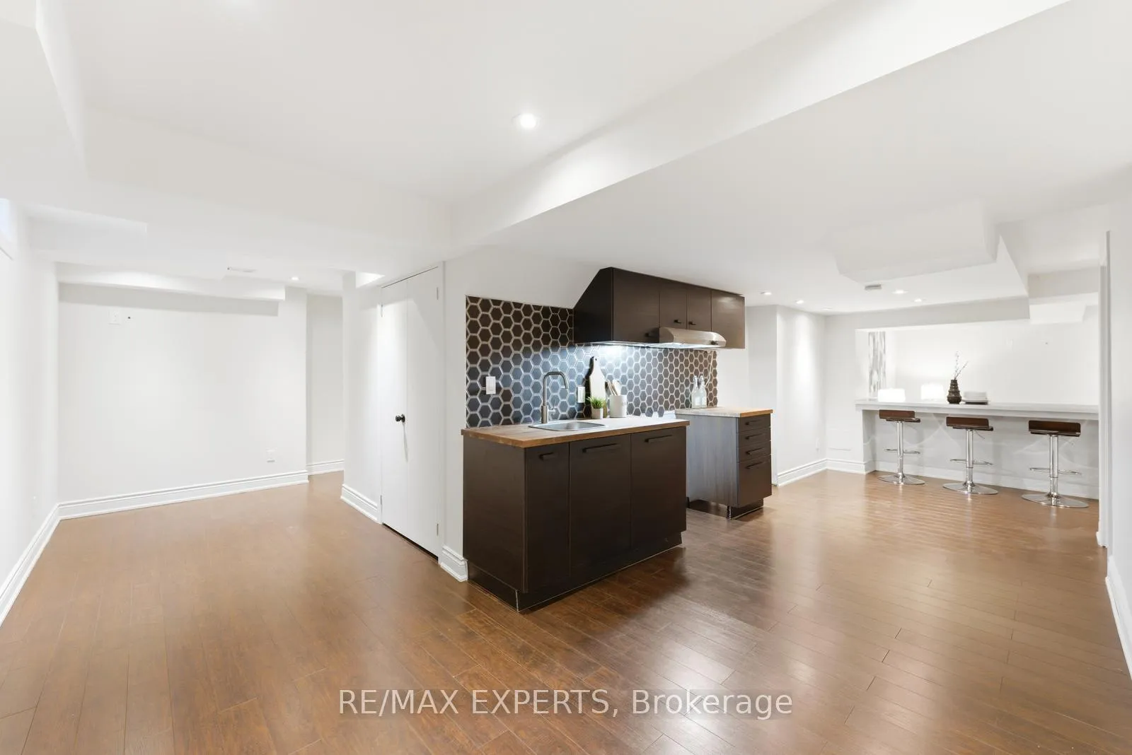Photo 40 of 219 Regency View Heights, Vaughan, Rural Vaughan — HOMEH