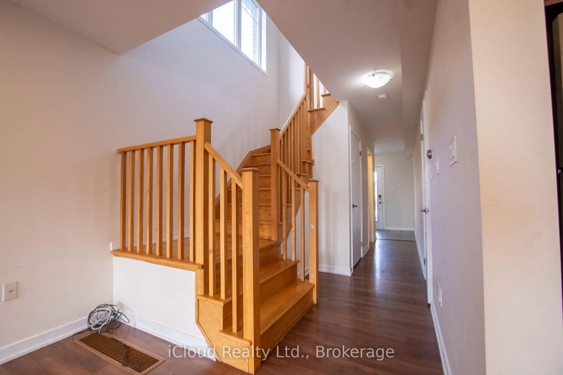 Photo 14 of 11 Sherway Street, Hamilton, Stoney Creek Mountain — HOMEH