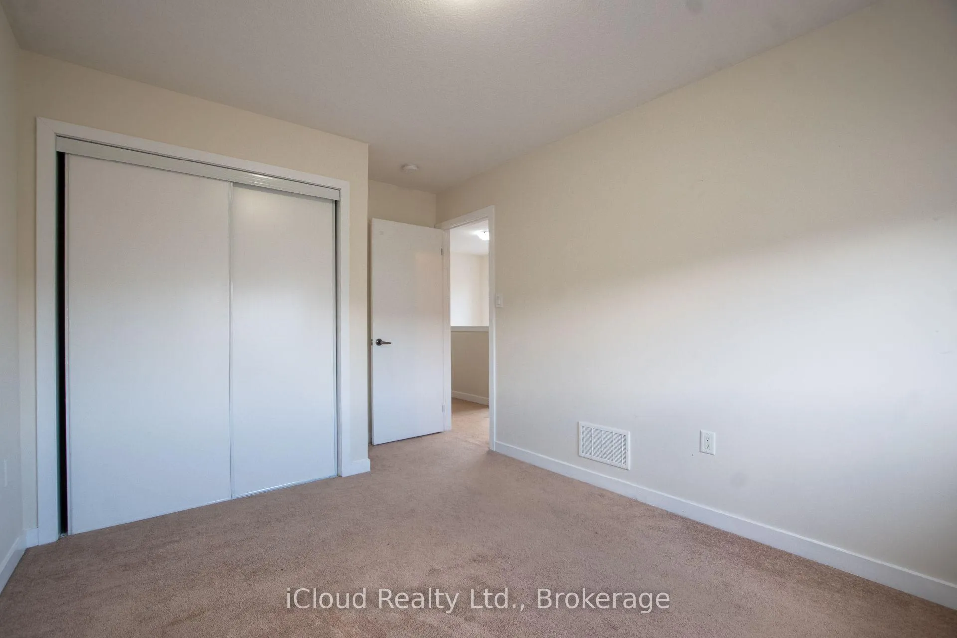 Photo 26 of 11 Sherway Street, Hamilton, Stoney Creek Mountain — HOMEH