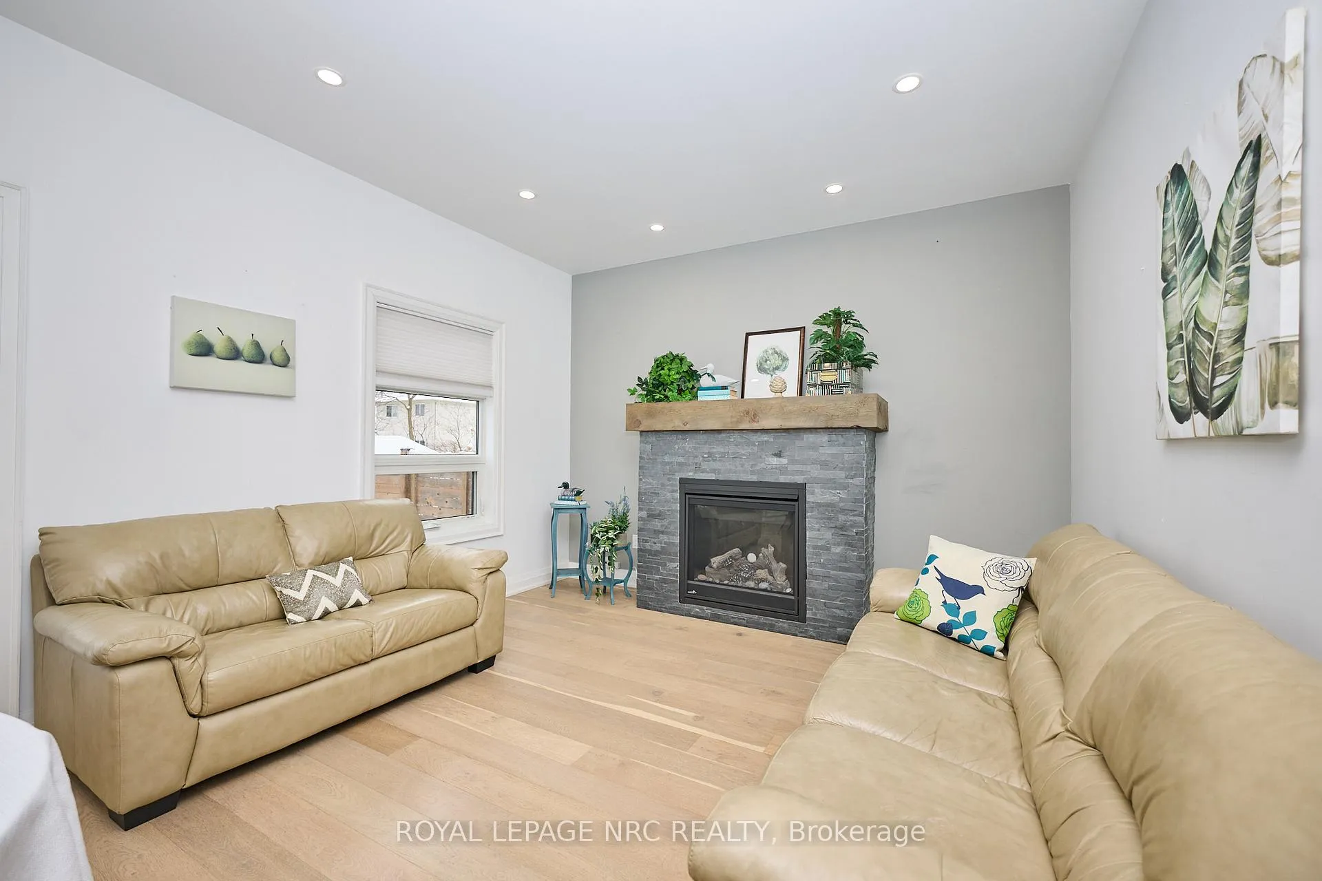 Photo 8 of 10 Leeson Street, St. Catharines, Burleigh Hill — HOMEH