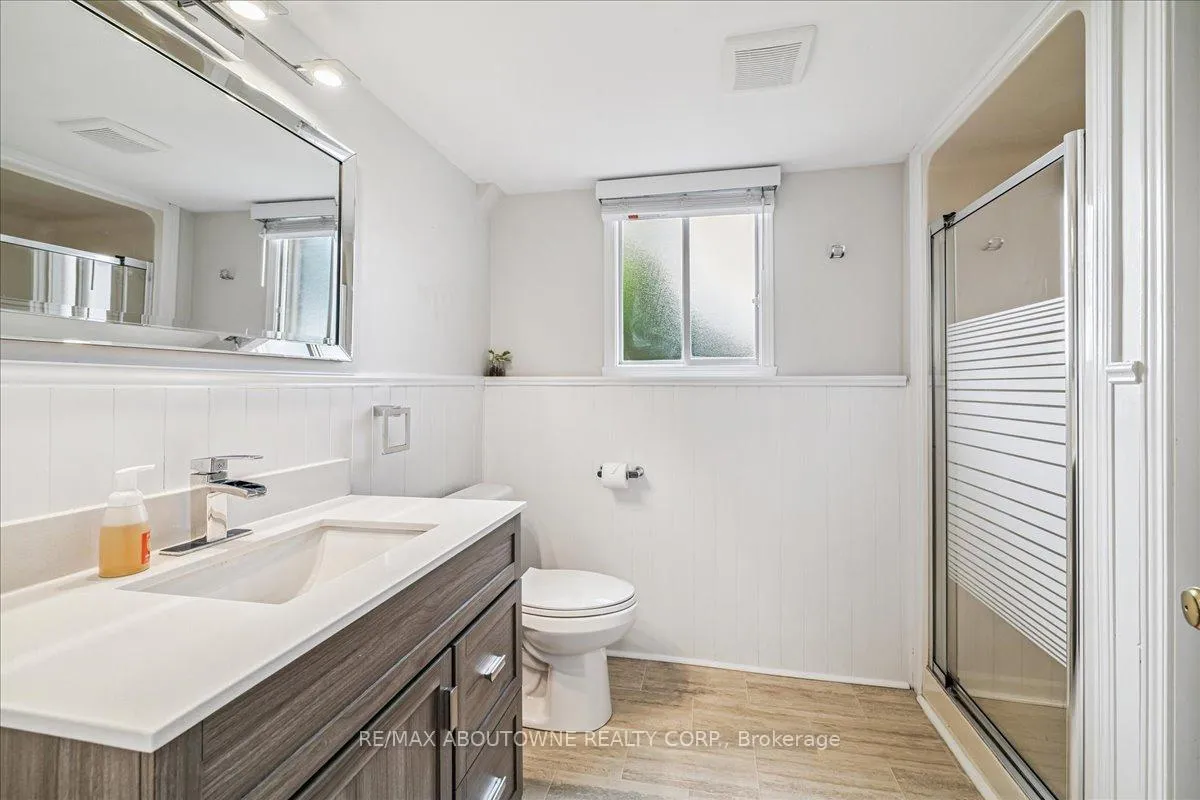 Photo 24 of 371 Park Road N, Grimsby, Grimsby Beach — HOMEH