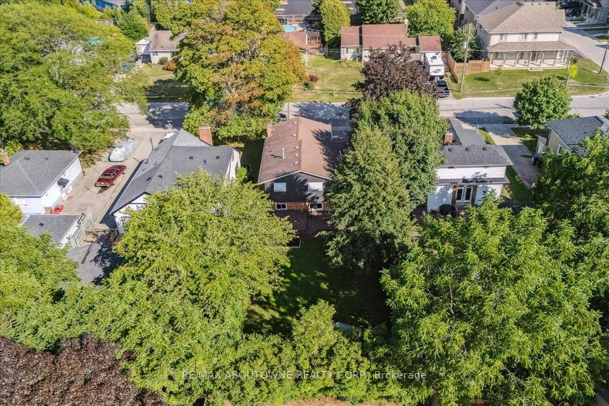 Photo 34 of 371 Park Road N, Grimsby, Grimsby Beach — HOMEH
