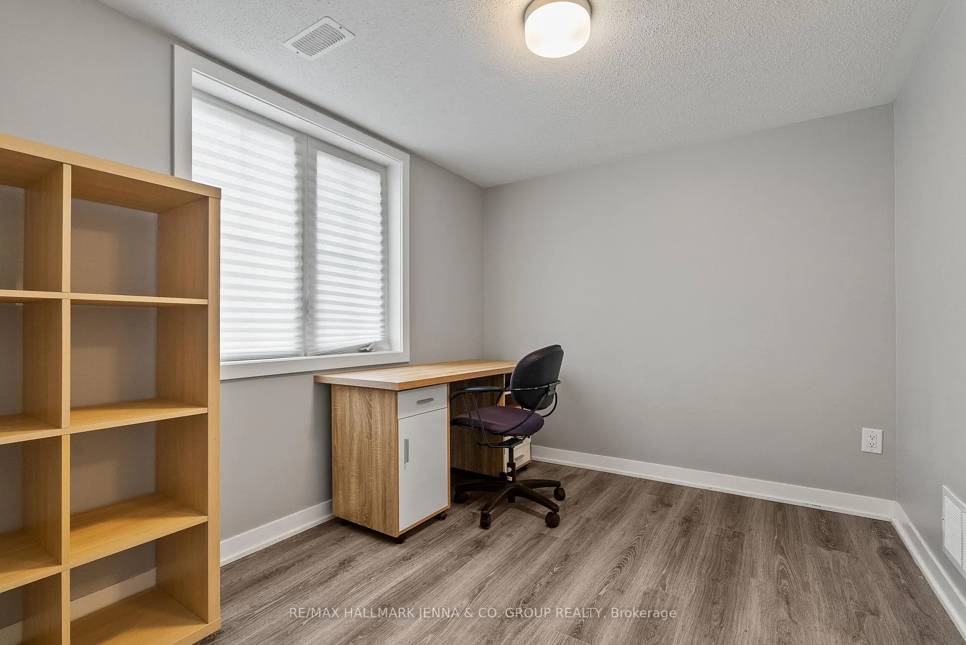 Photo 5 of 146 Anthracite Private, Ottawa, Barrhaven - Heritage Park — HOMEH