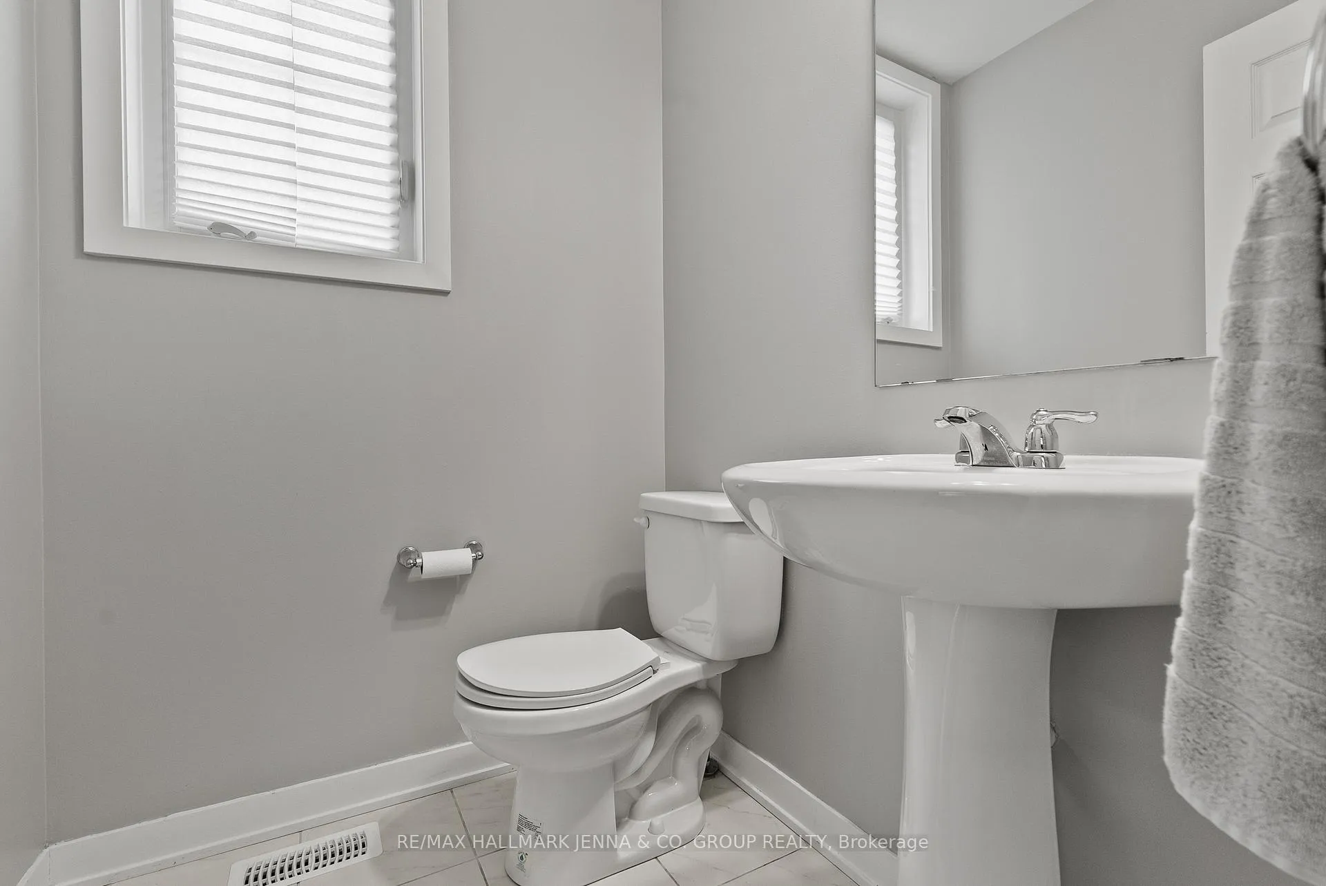 Photo 19 of 146 Anthracite Private, Ottawa, Barrhaven - Heritage Park — HOMEH