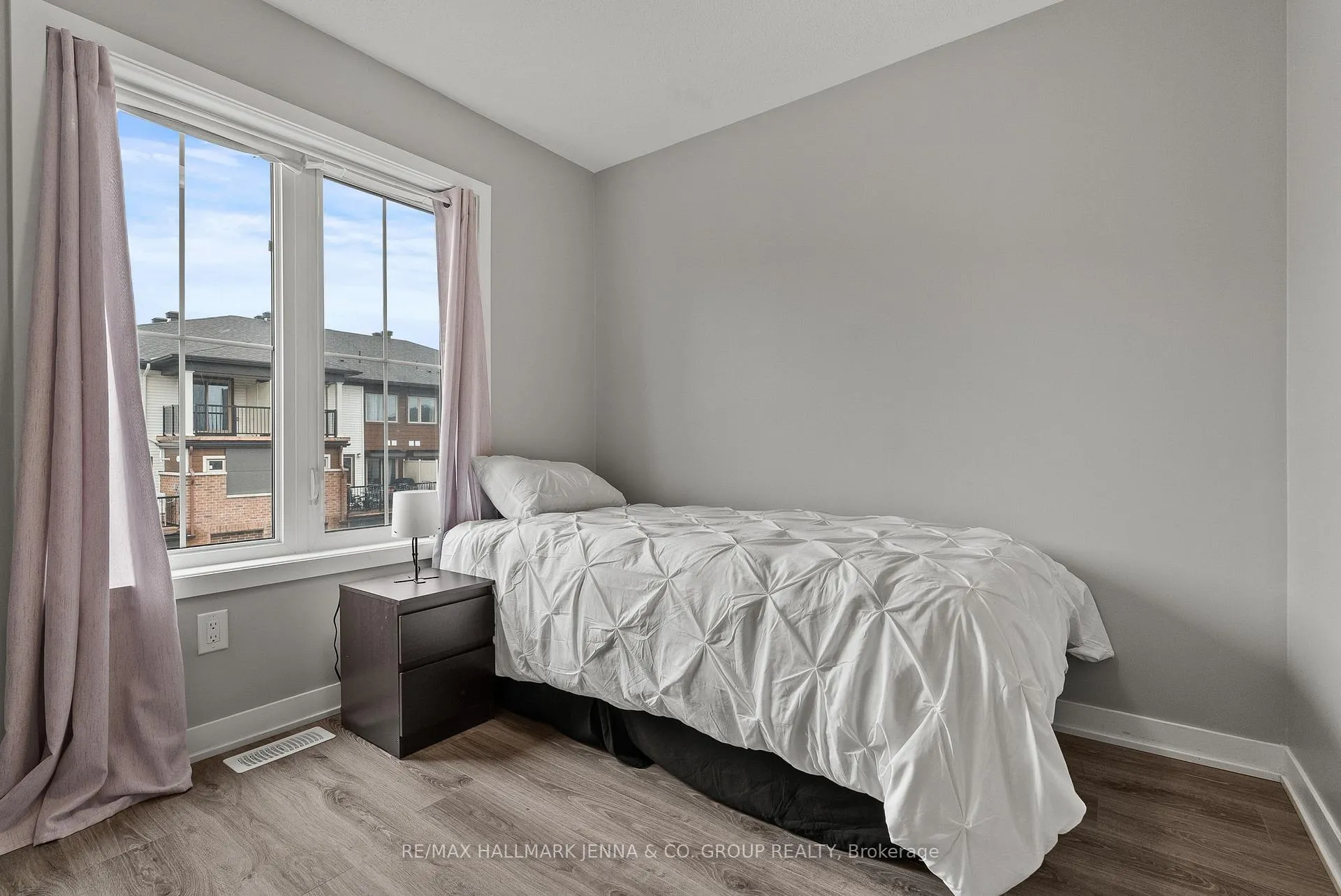Photo 30 of 146 Anthracite Private, Ottawa, Barrhaven - Heritage Park — HOMEH