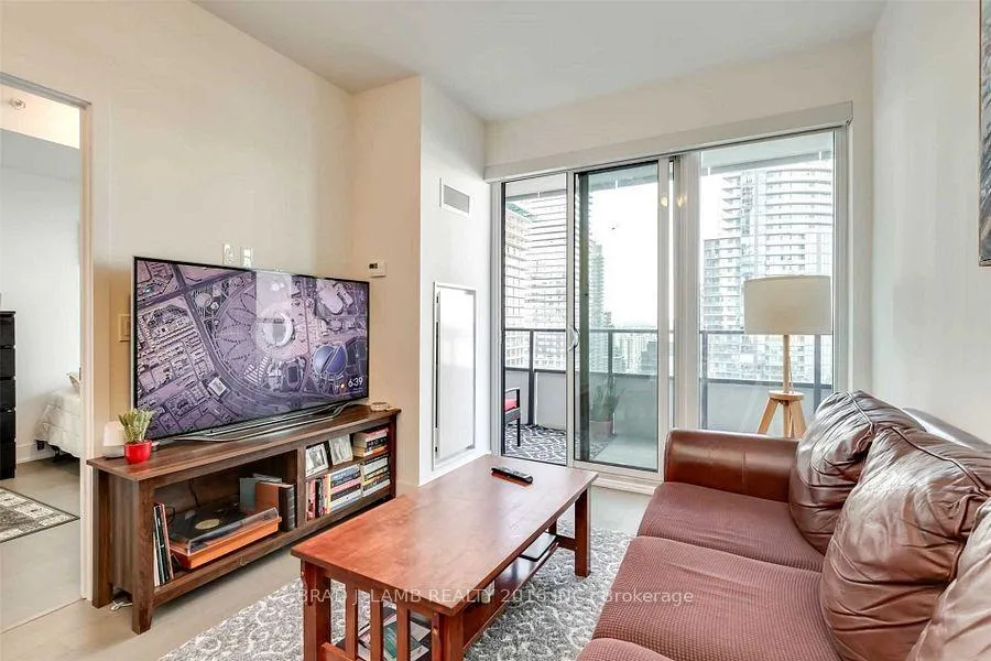 Photo 2 of Unit 2205, 20 Shore Breeze Drive, Etobicoke, Mimico — HOMEH