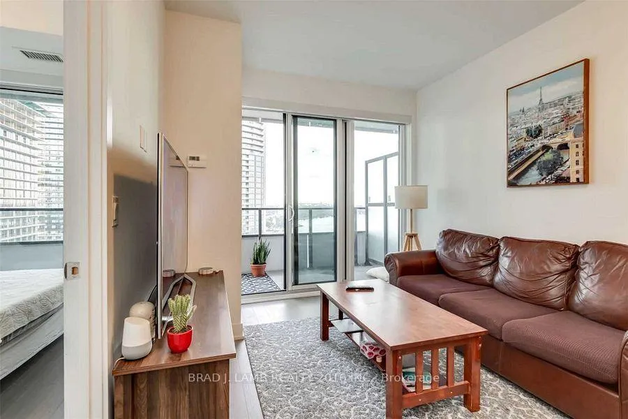 Photo 3 of Unit 2205, 20 Shore Breeze Drive, Etobicoke, Mimico — HOMEH