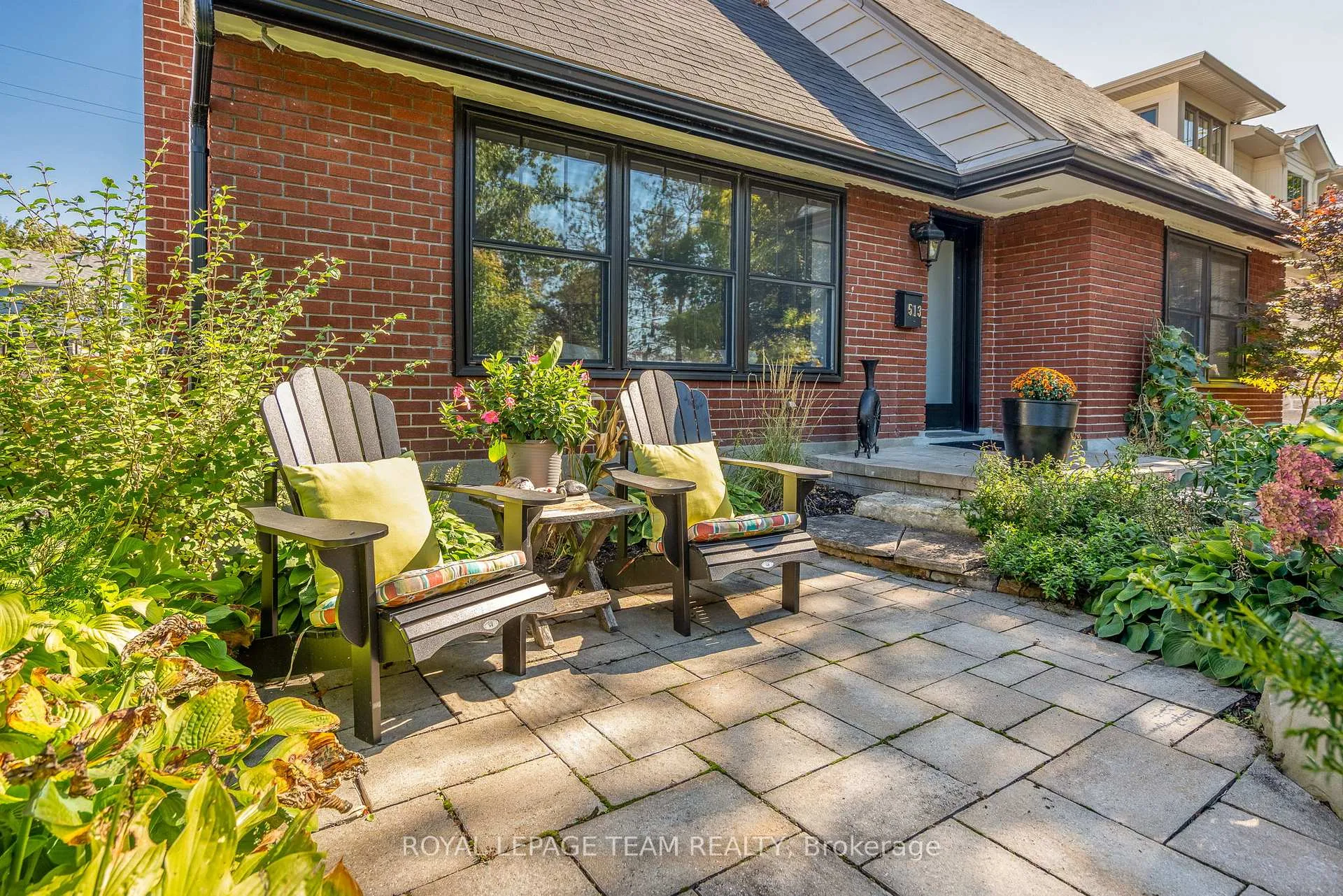 Photo 2 of 513 Windermere Avenue, Ottawa, McKellar/Highland — HOMEH