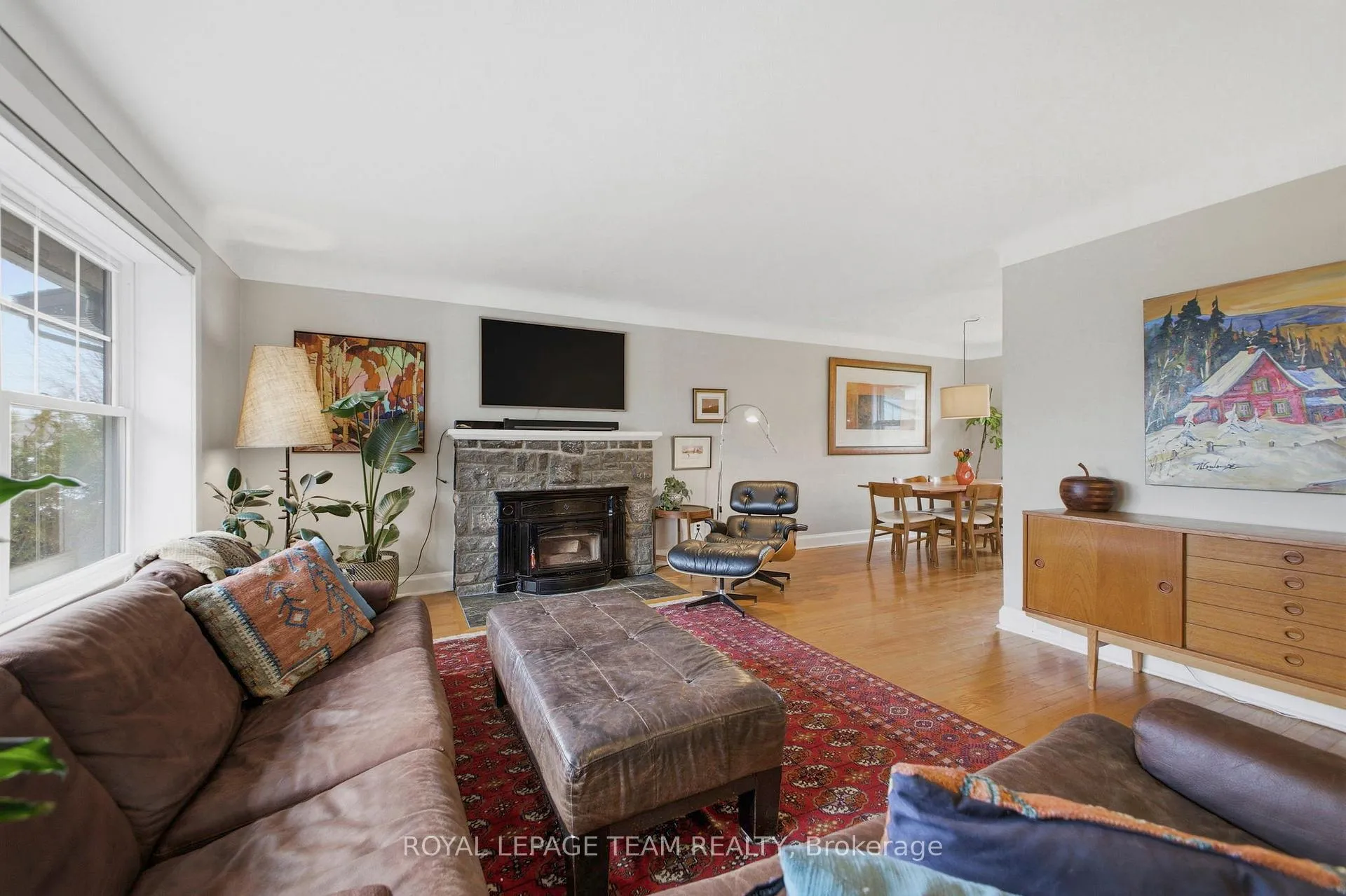 Photo 4 of 513 Windermere Avenue, Ottawa, McKellar/Highland — HOMEH