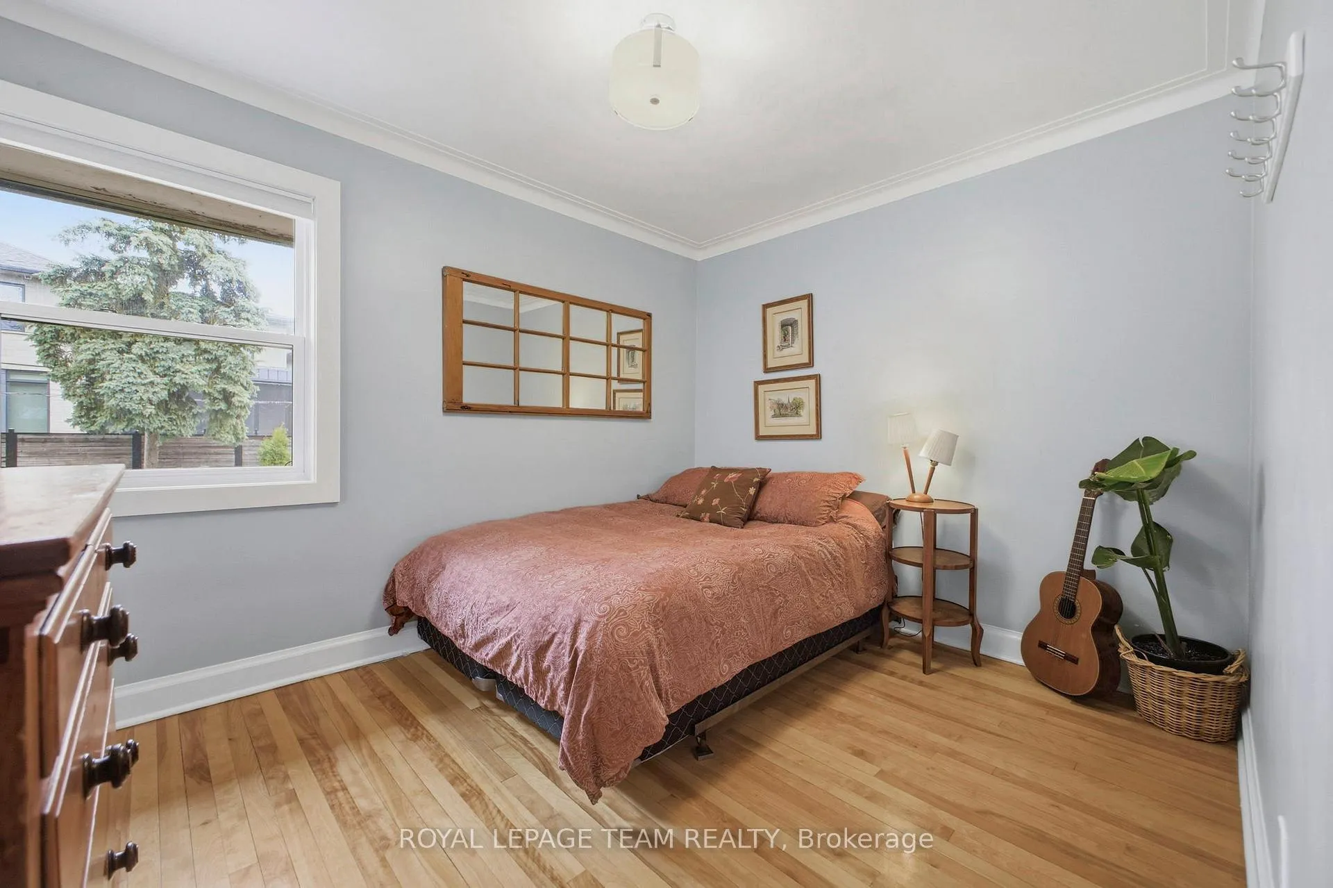 Photo 13 of 513 Windermere Avenue, Ottawa, McKellar/Highland — HOMEH