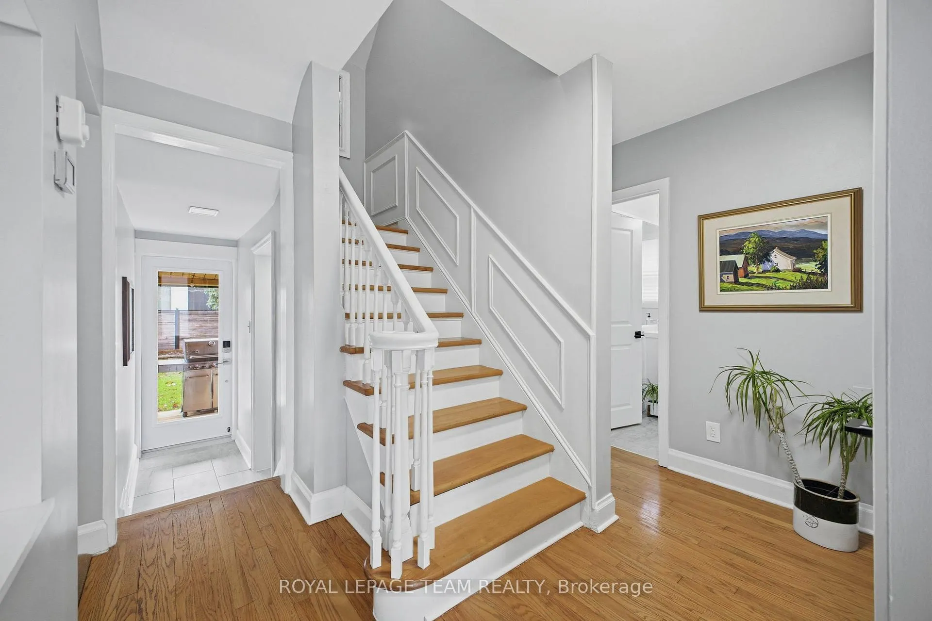 Photo 15 of 513 Windermere Avenue, Ottawa, McKellar/Highland — HOMEH