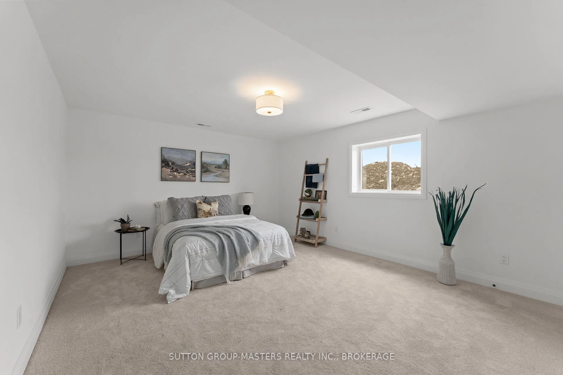 Photo 26 of 276 Old Kiln Crescent, Kingston, Kingston East (Incl Barret Crt) — HOMEH