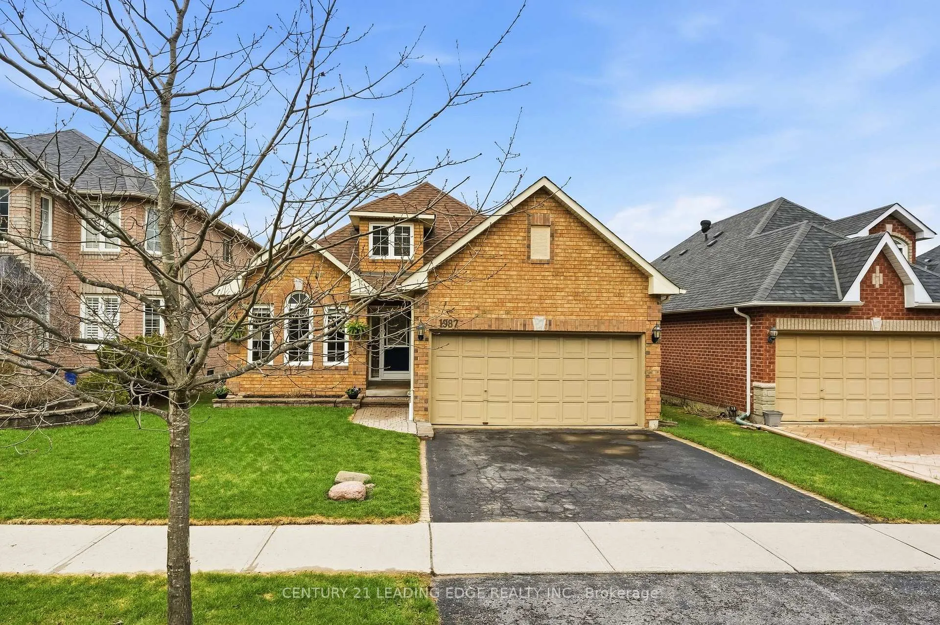 Photo 2 of 1987 Rosebank Road, Pickering, Amberlea — HOMEH
