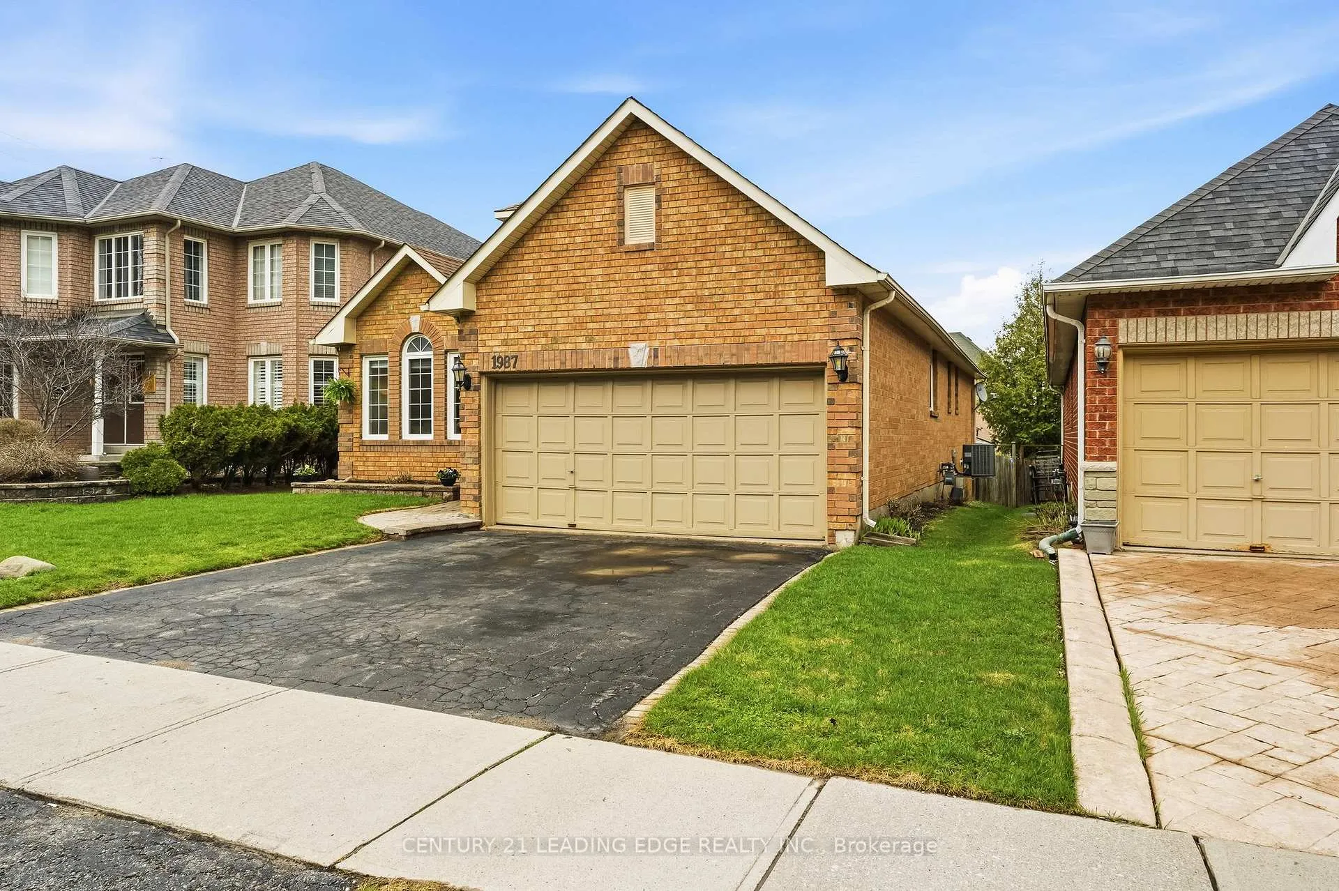 Photo 3 of 1987 Rosebank Road, Pickering, Amberlea — HOMEH