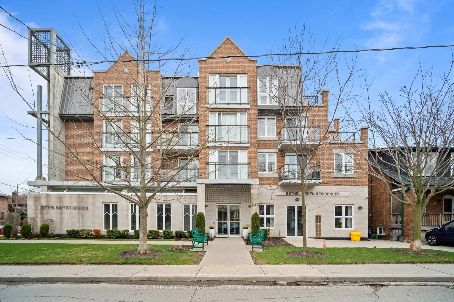 Front of Unit 201, 645 Millwood Road