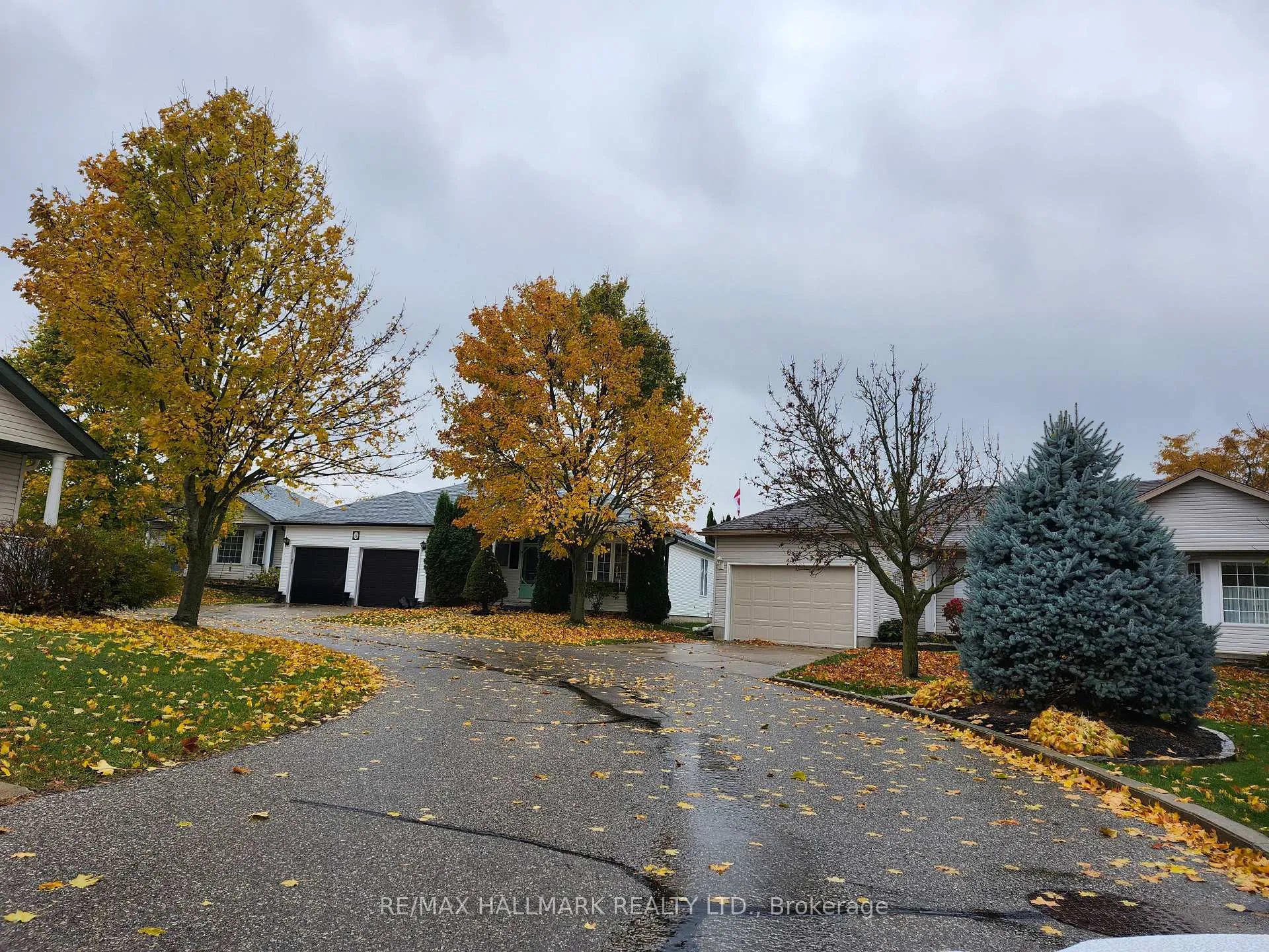 Photo 3 of 8 Greenfield Place, Wilmot — HOMEH
