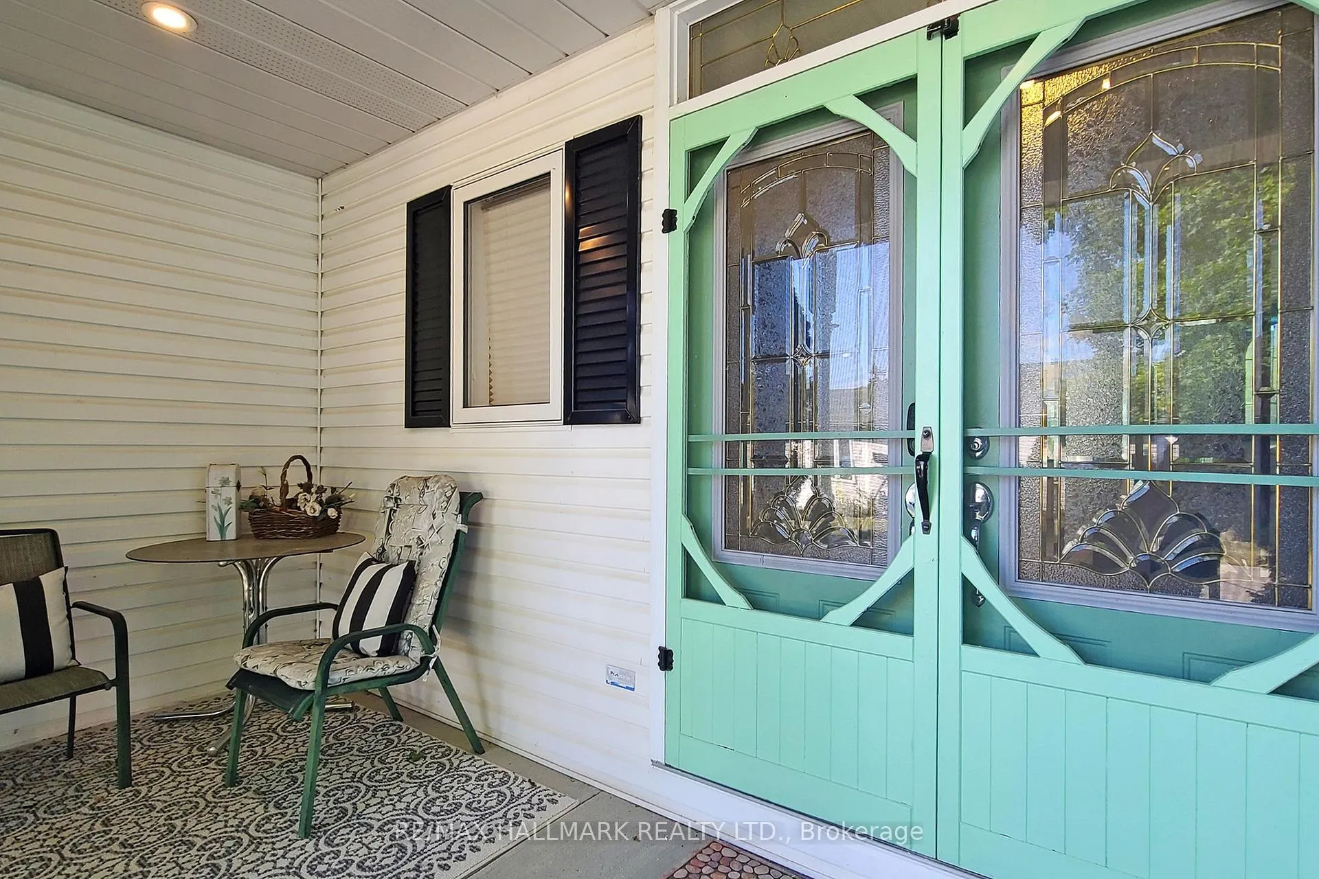Photo 4 of 8 Greenfield Place, Wilmot — HOMEH