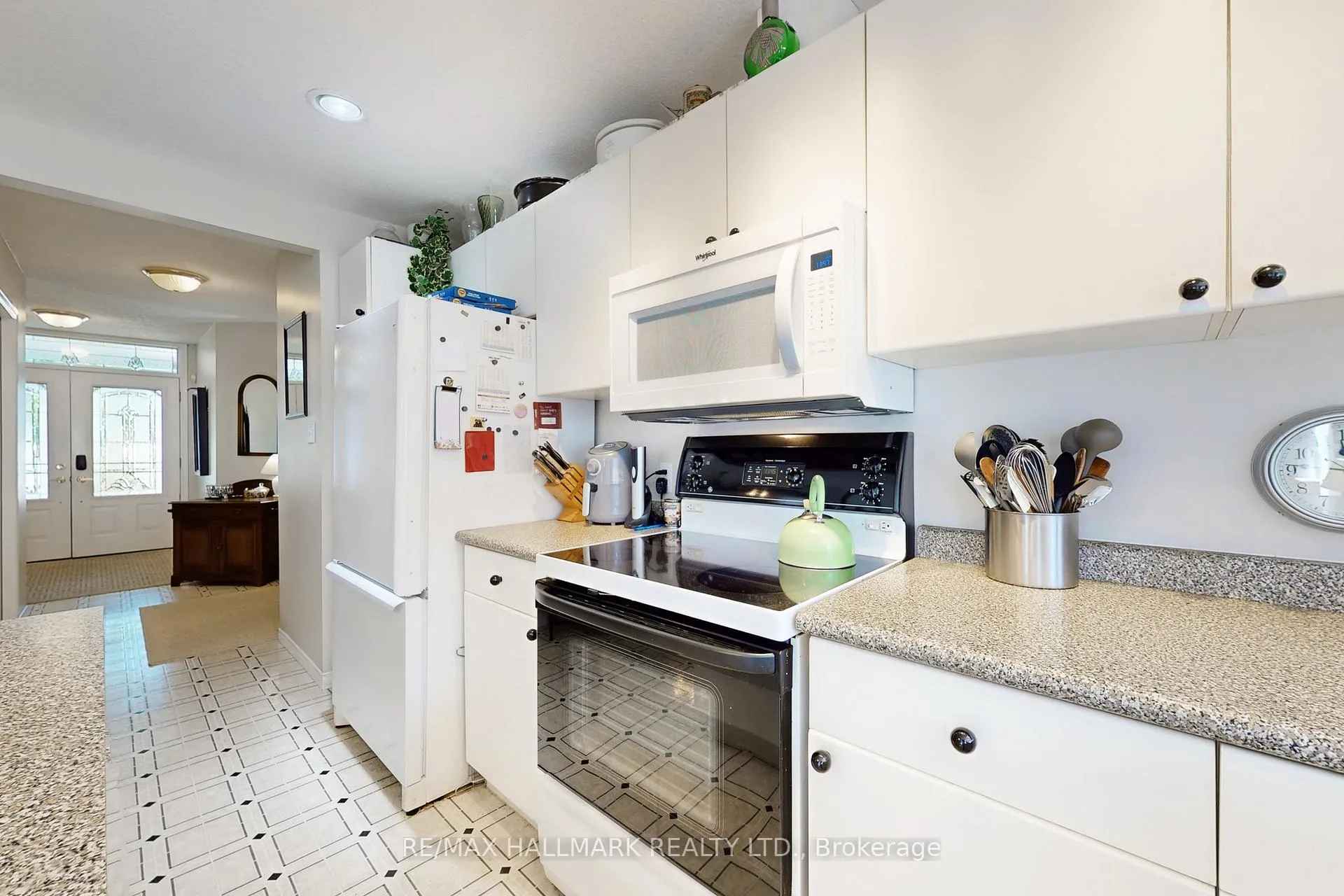 Photo 13 of 8 Greenfield Place, Wilmot — HOMEH