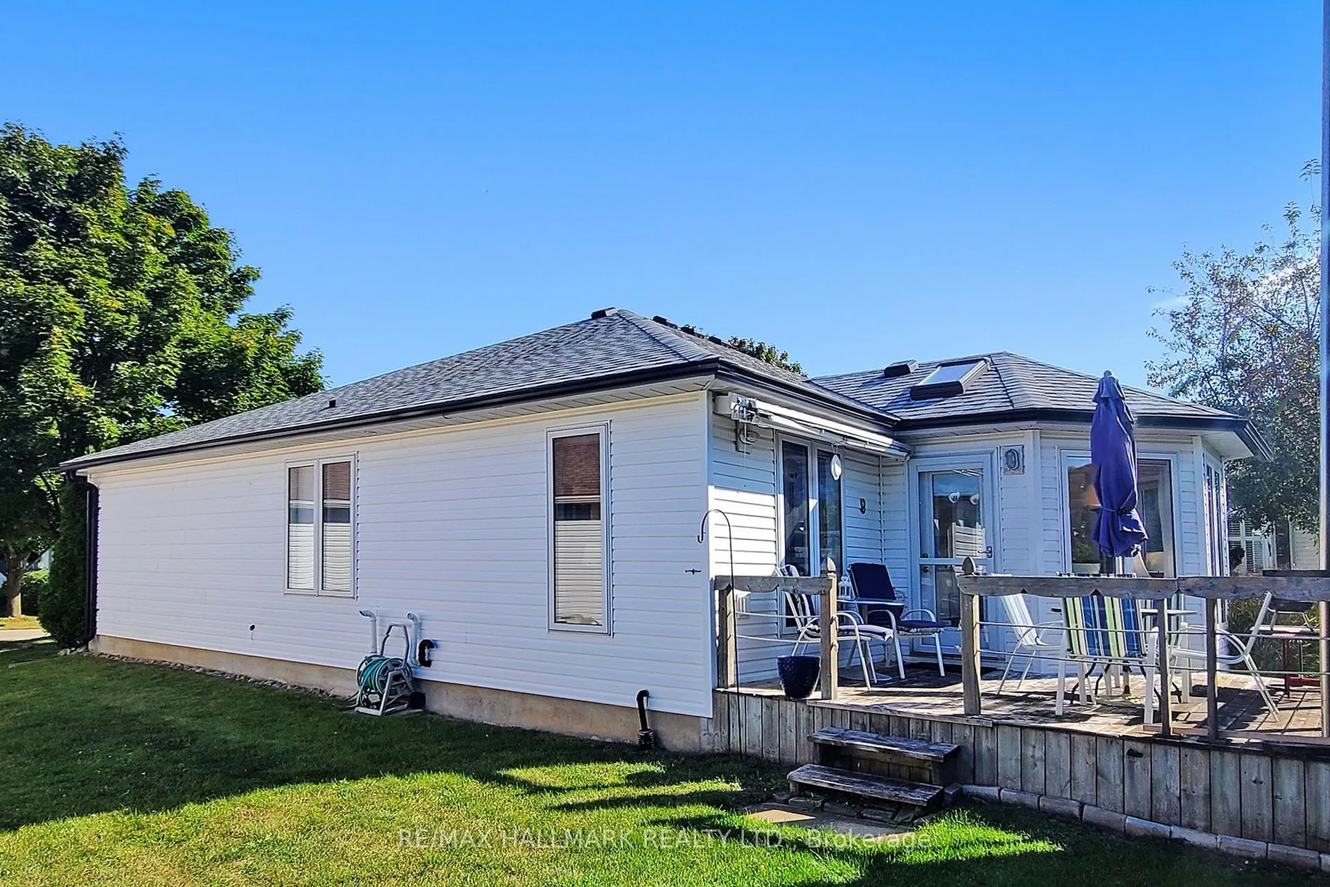 Photo 33 of 8 Greenfield Place, Wilmot — HOMEH